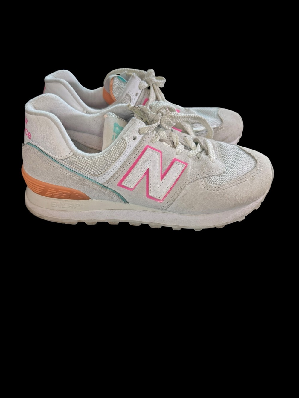 New Balance 574 - Picture 2 of 11